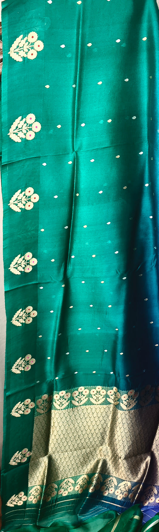 Bottle Green & Royal Blue Contrast Pure Row Mango Booti Border Silver Gold Zari Aanchal Booti Saree