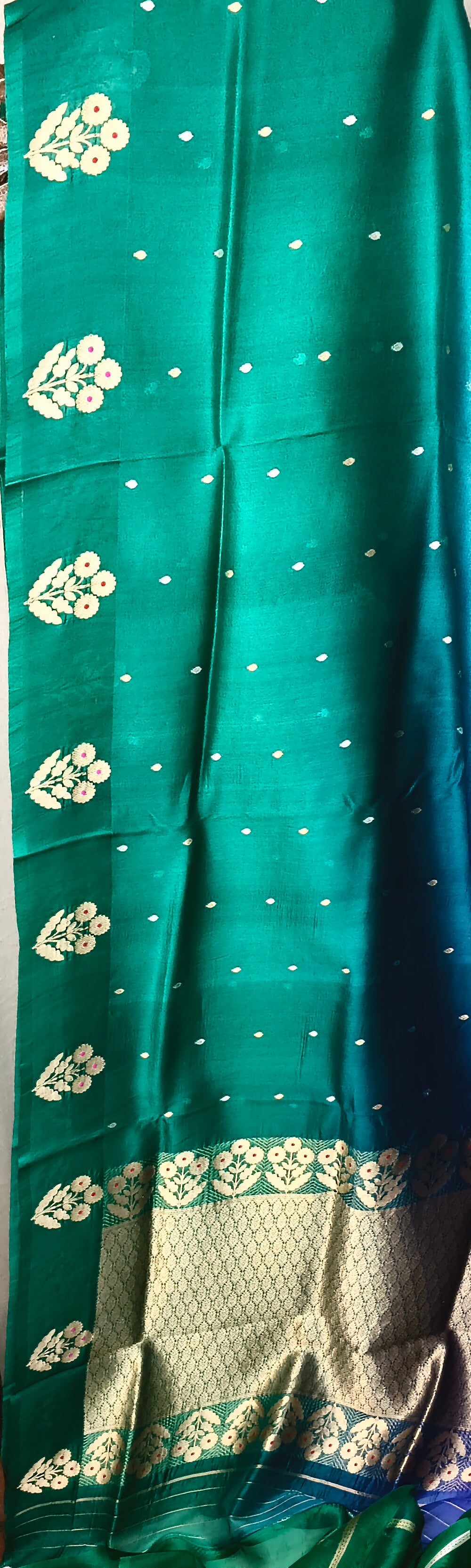 Bottle Green & Royal Blue Contrast Pure Row Mango Booti Border Silver Gold Zari Aanchal Booti Saree