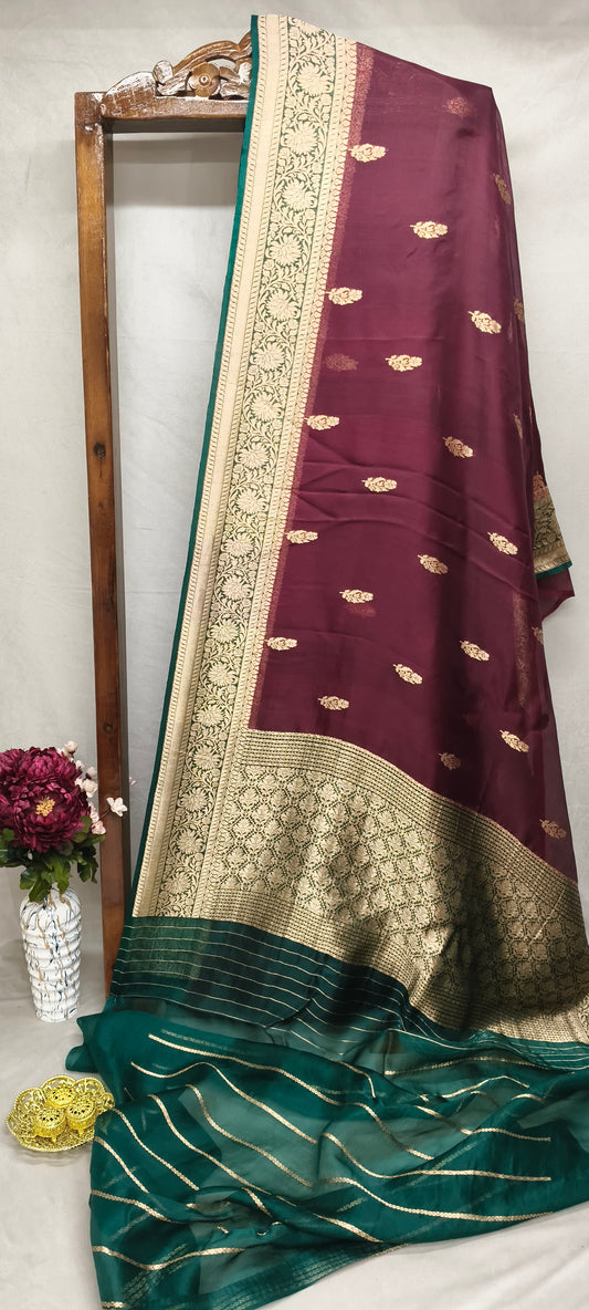 Bottle Green & Garnet Contrast Pure Row Mango Booti Border Silver Gold Zari Aanchal Booti Saree