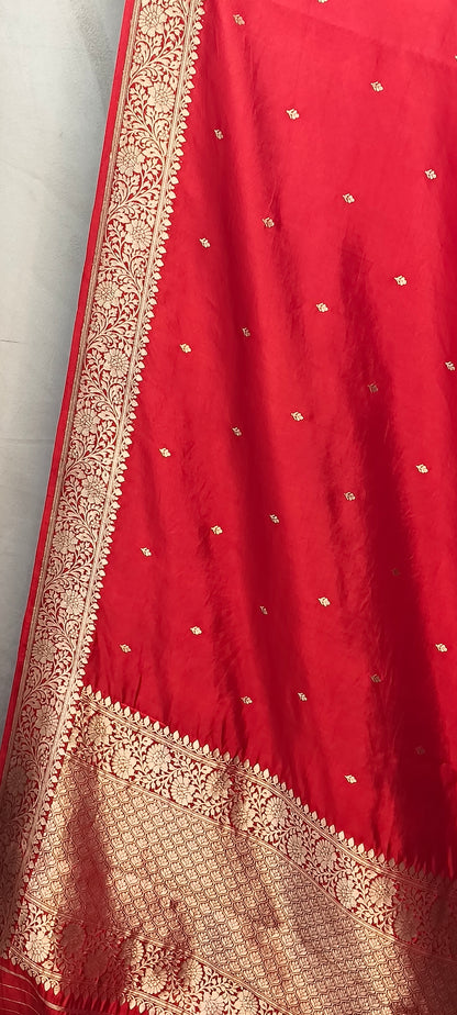 Red Pure Row Mango Banarasi Border Zari Aanchal Booti Saree