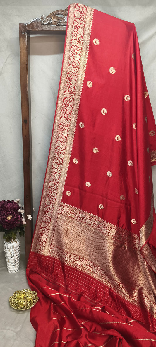 Red Pure Row Mango Banarasi Border Zari Aanchal Booti Saree