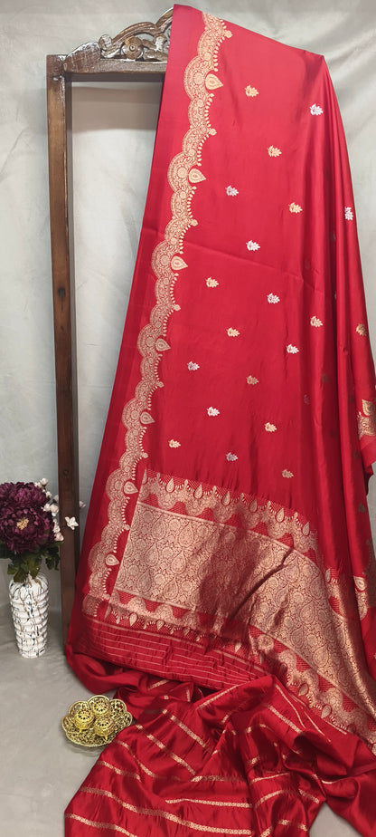 Red Pure Row Mango Banarasi Border Zari Aanchal Booti Saree