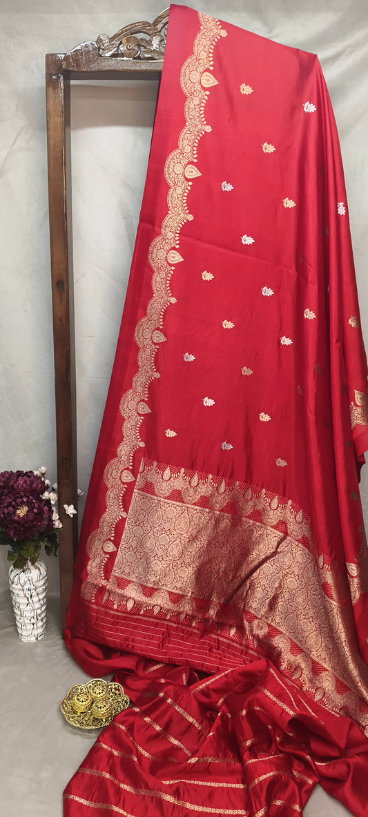 Red Pure Row Mango Banarasi Border Zari Aanchal Booti Saree