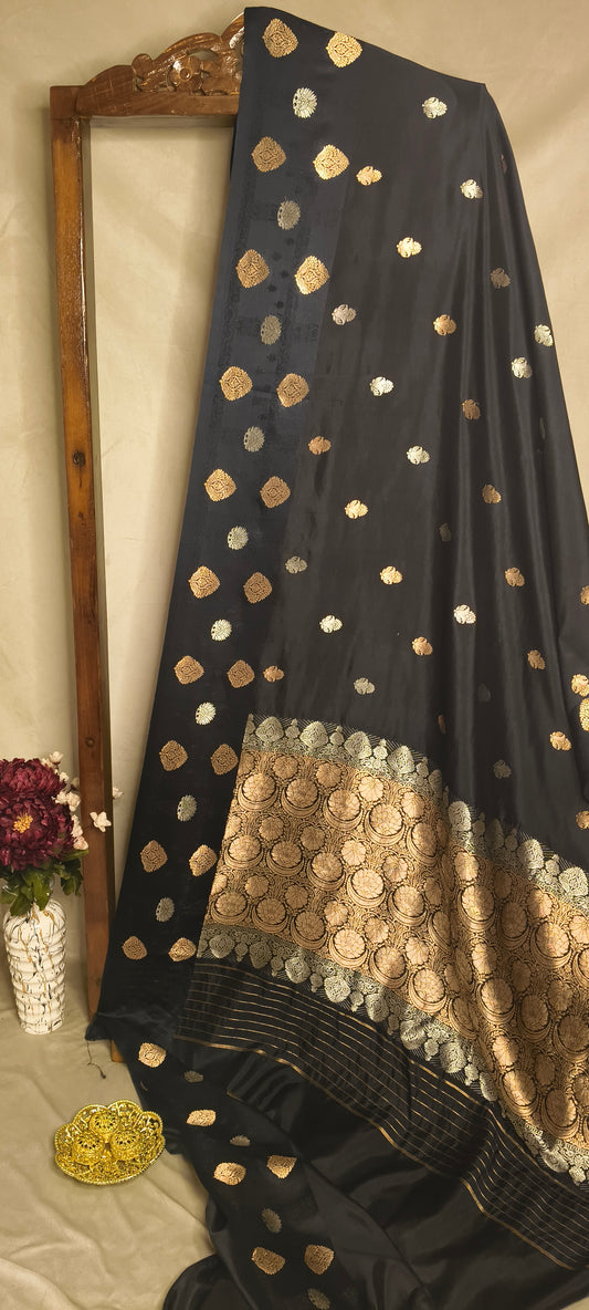 Black Pure Row Mango Booti Border Silver Gold Zari Aanchal Booti Saree