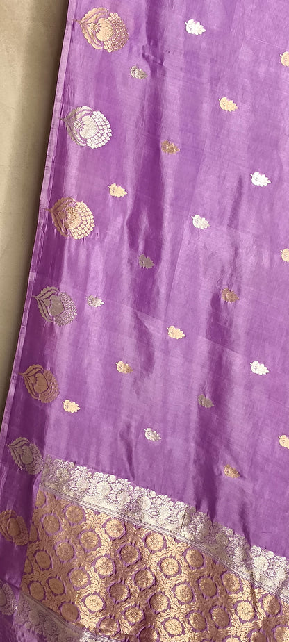 Lavender Pure Row Mango Silk Silver Gold Zari Border Aanchal Booti Saree