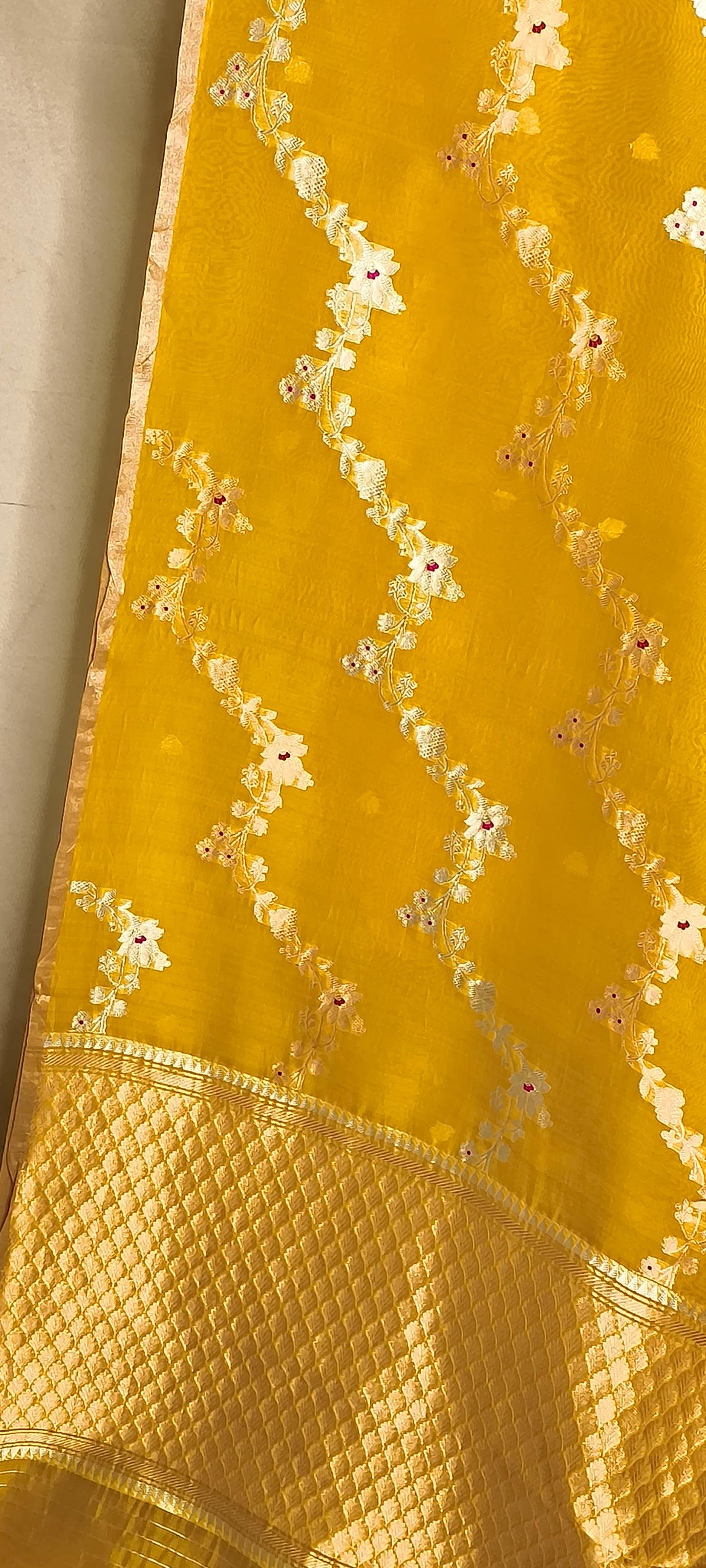 Yellow Pure Tissue Silk Silver Gold Zari Zig-Zag Design Saree