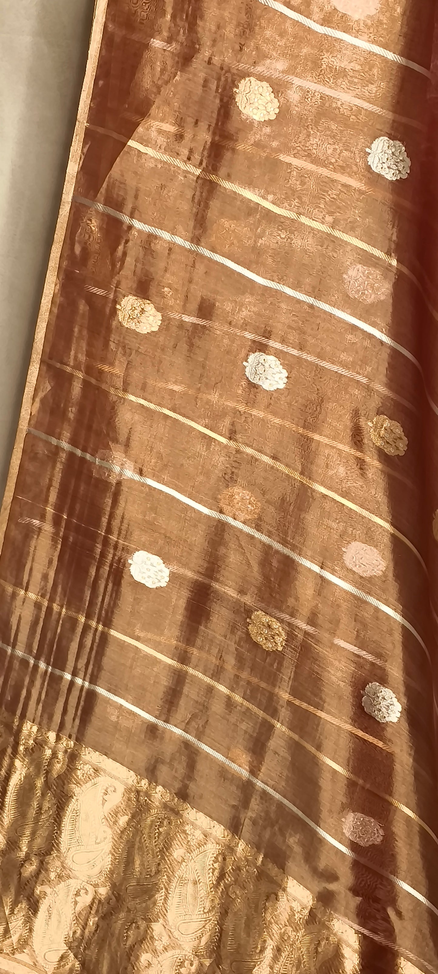 Mehndi Pure Tissue Silk Silver Antique Zari Booti Saree