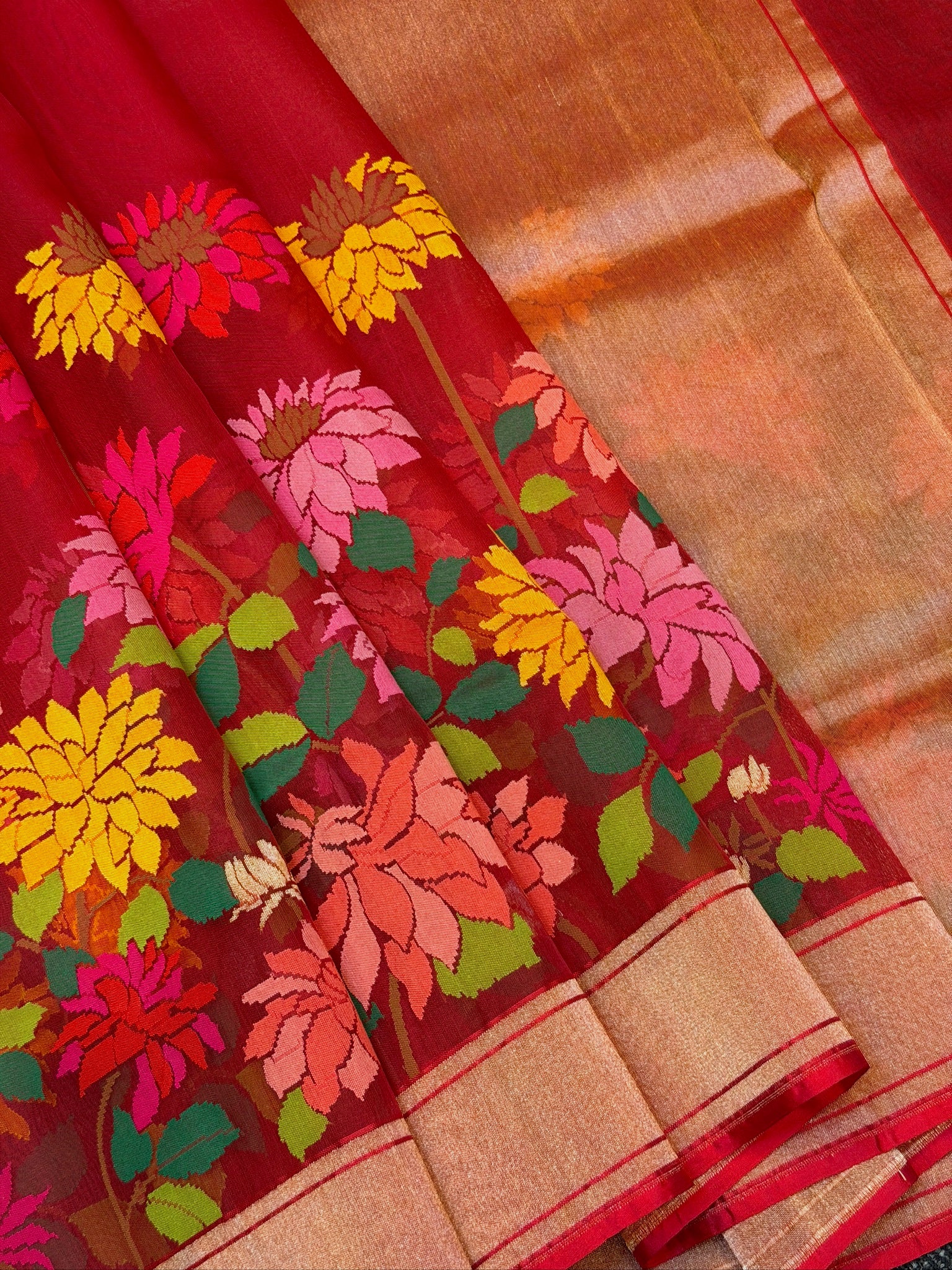 Pure Kora Organza Silk Jamdani Saree in Red with Skrt Border Handwoven Saree