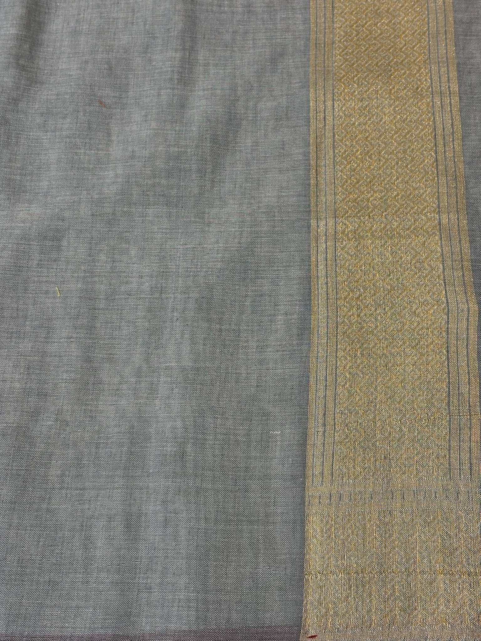 Pure Cotton Jamdani Saree | Elegant Pearl Grey Design