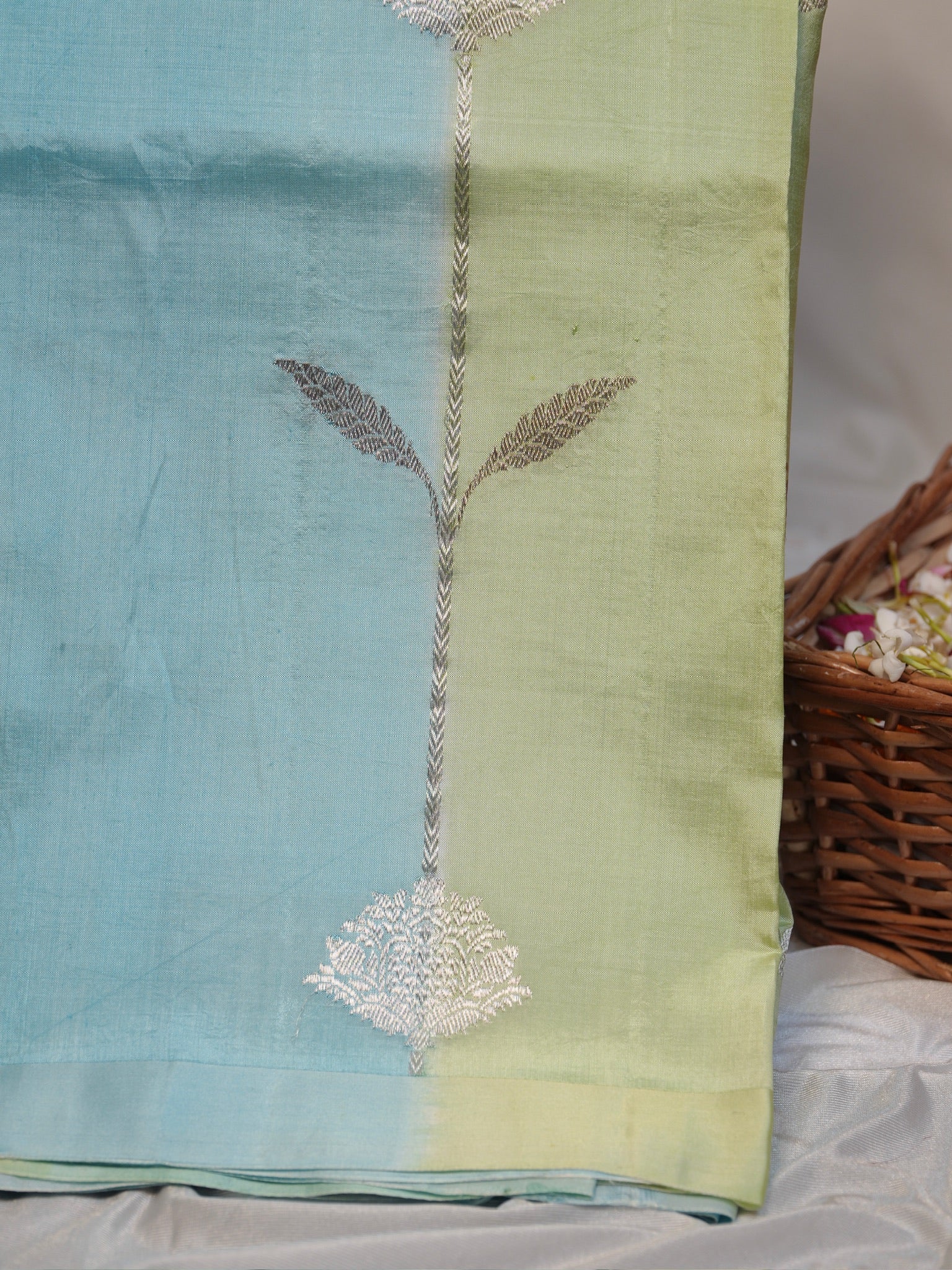 Rangkaat 100% Pure Soft Katan Silk Handwoven Saree