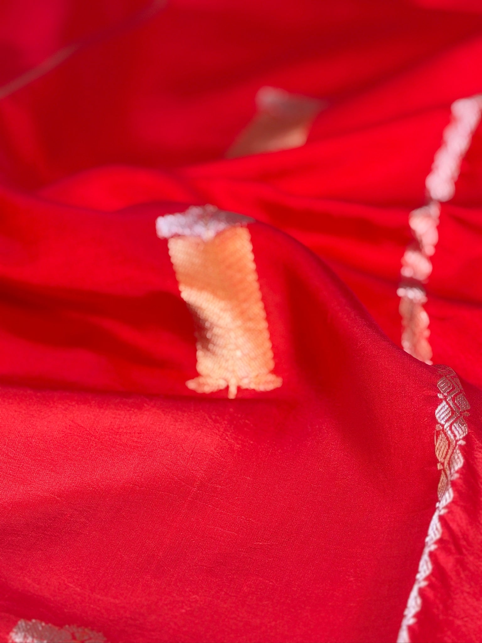 Red 100% Pure Soft Katan Silk Handwoven Saree