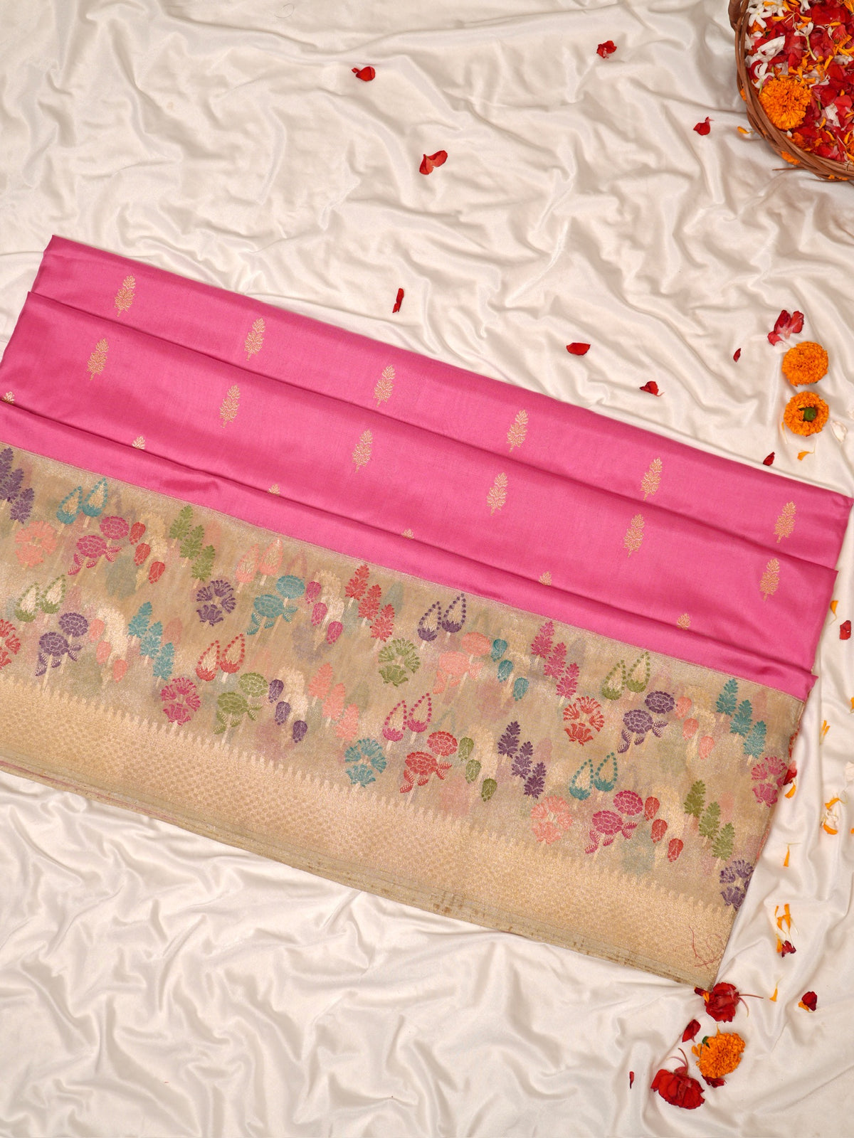 Pink Pure Ekata Silk Kadiyal Border jamdani Banarasi Saree