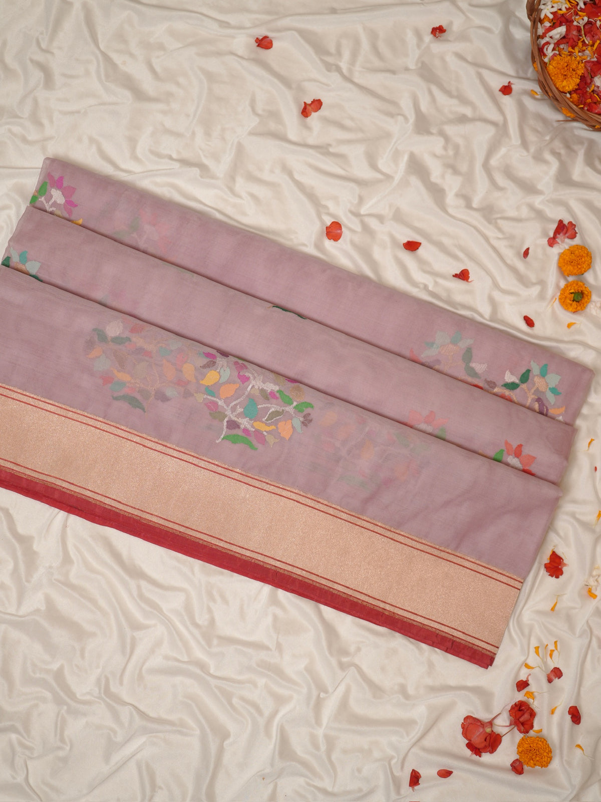 Pure Kora Silk Jamdani Saree in Pink With Skrt Border Handwoven Saree