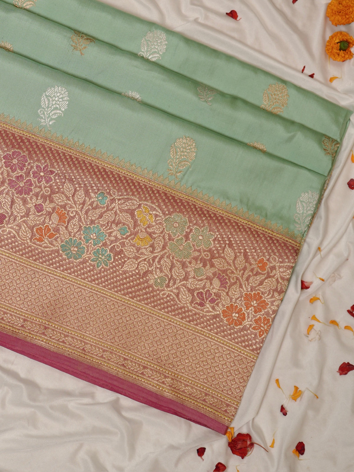 Sea Green Pure Katan Silk Kadiyal Border Banarasi handwoven Saree