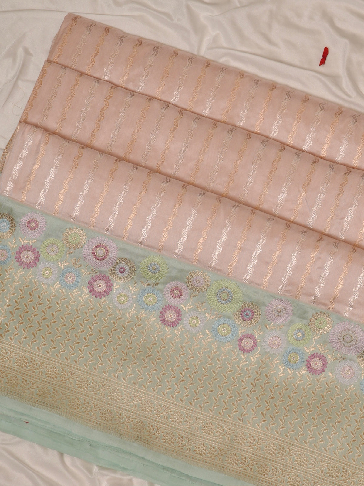 Ivory Peach Pure Katan Silk Kadiyal Border Banarasi handwoven Saree