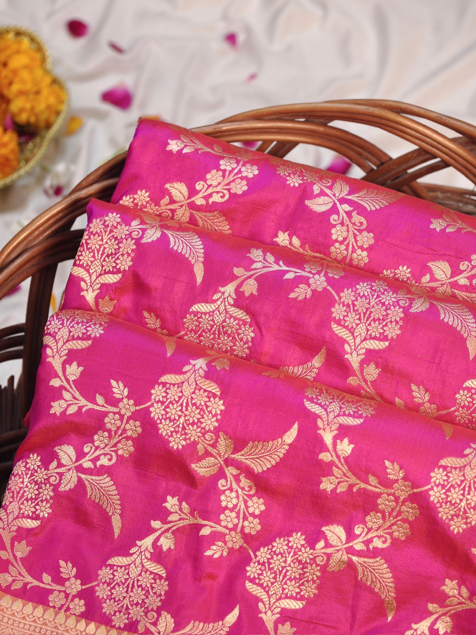 Pink Pure Katan Silk Saree |Contrast Border Pattu Style