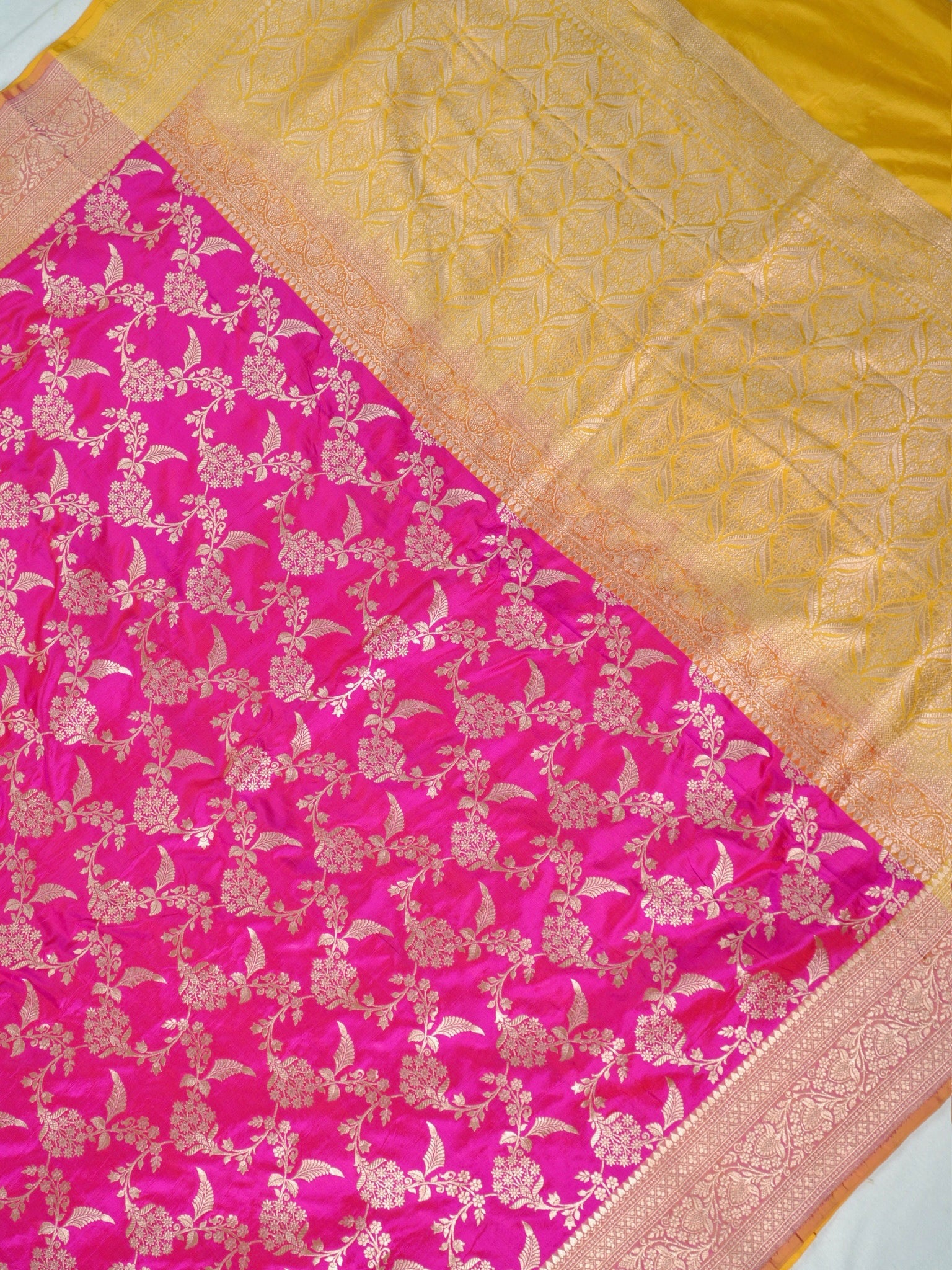 Pink Pure Katan Silk Saree |Contrast Border Pattu Style