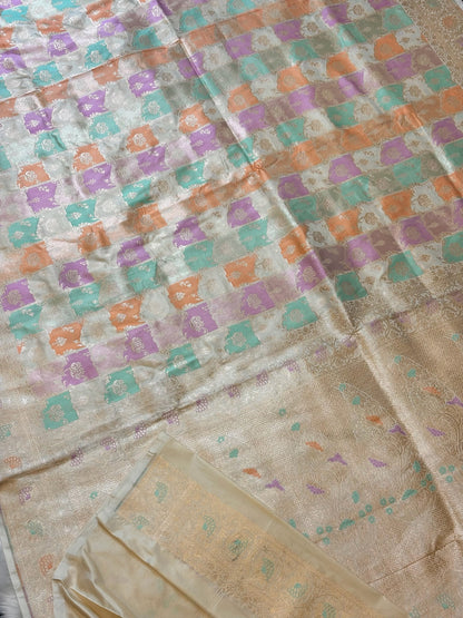 Ivory Banarasi Rangkaat Pure Silk Saree