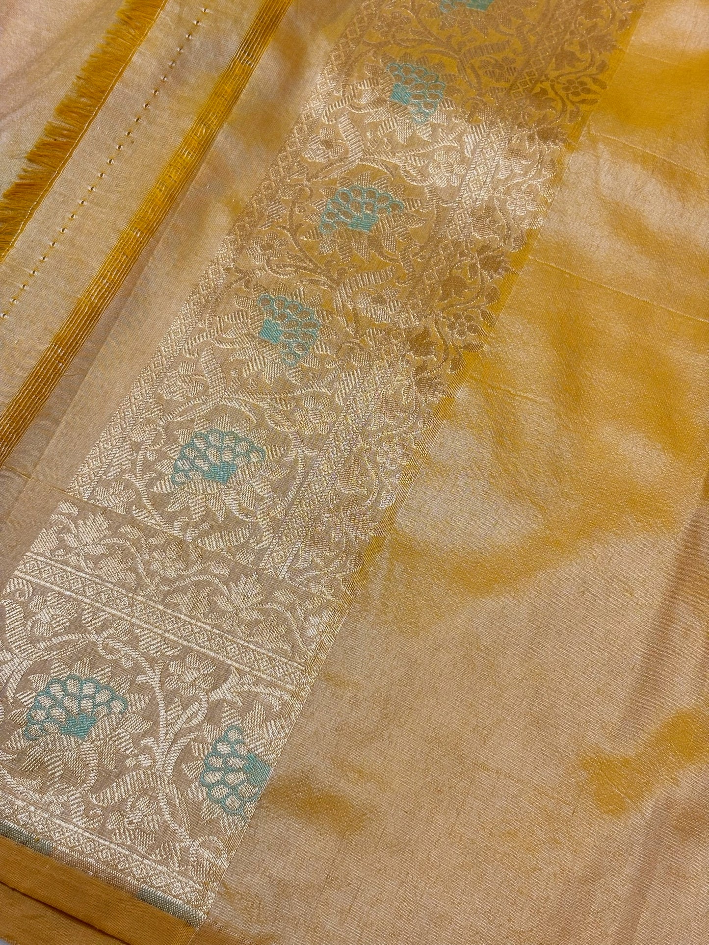 Gold Banarasi Rangkaat Pure Silk Saree