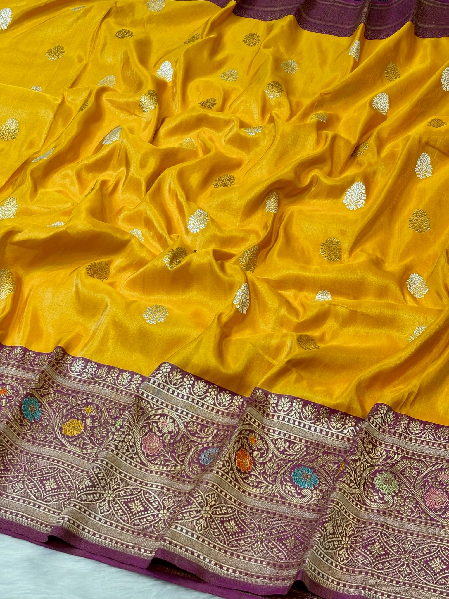yellow Handwoven Pure Banarasi Tissue Silk Saree