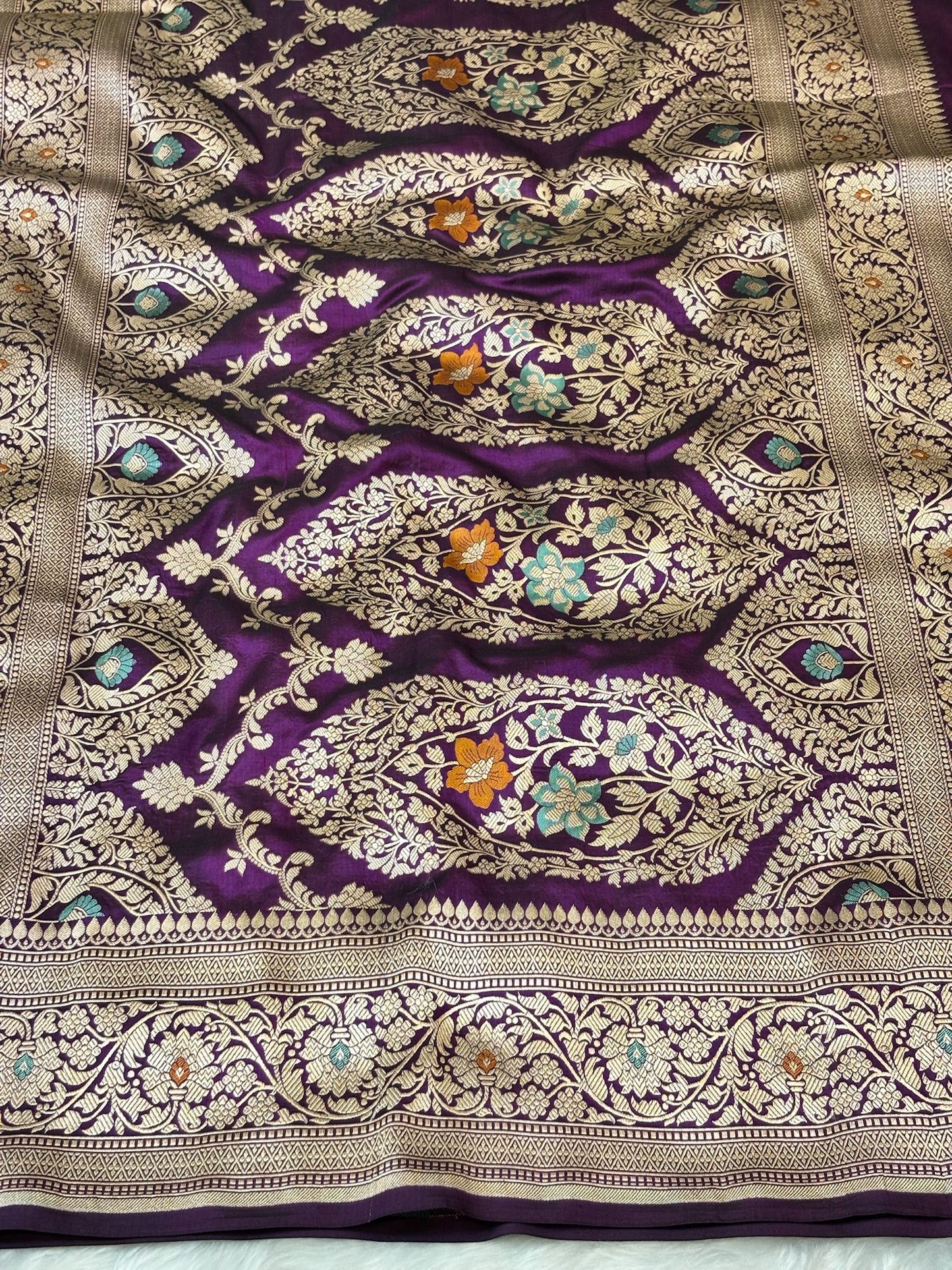 Magenta Banarasi Rangkaat Pure Silk Saree