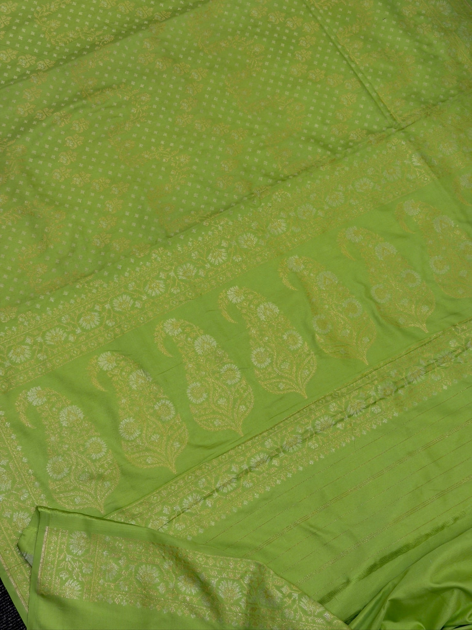 Pure Ektara Silk Jamdani Saree | Elegant Pista Green Design