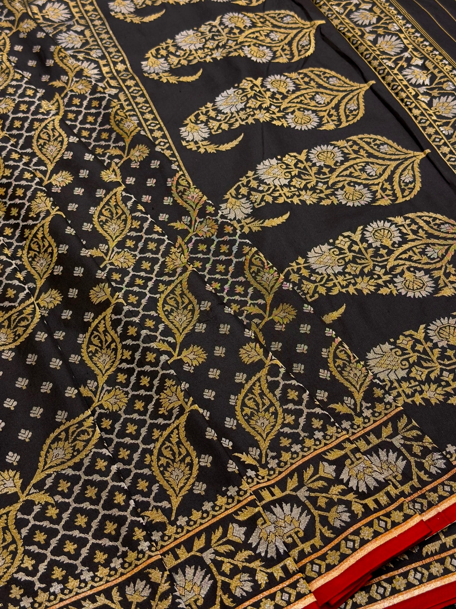 Pure Ektara Silk Jamdani Saree | Elegant Black Design