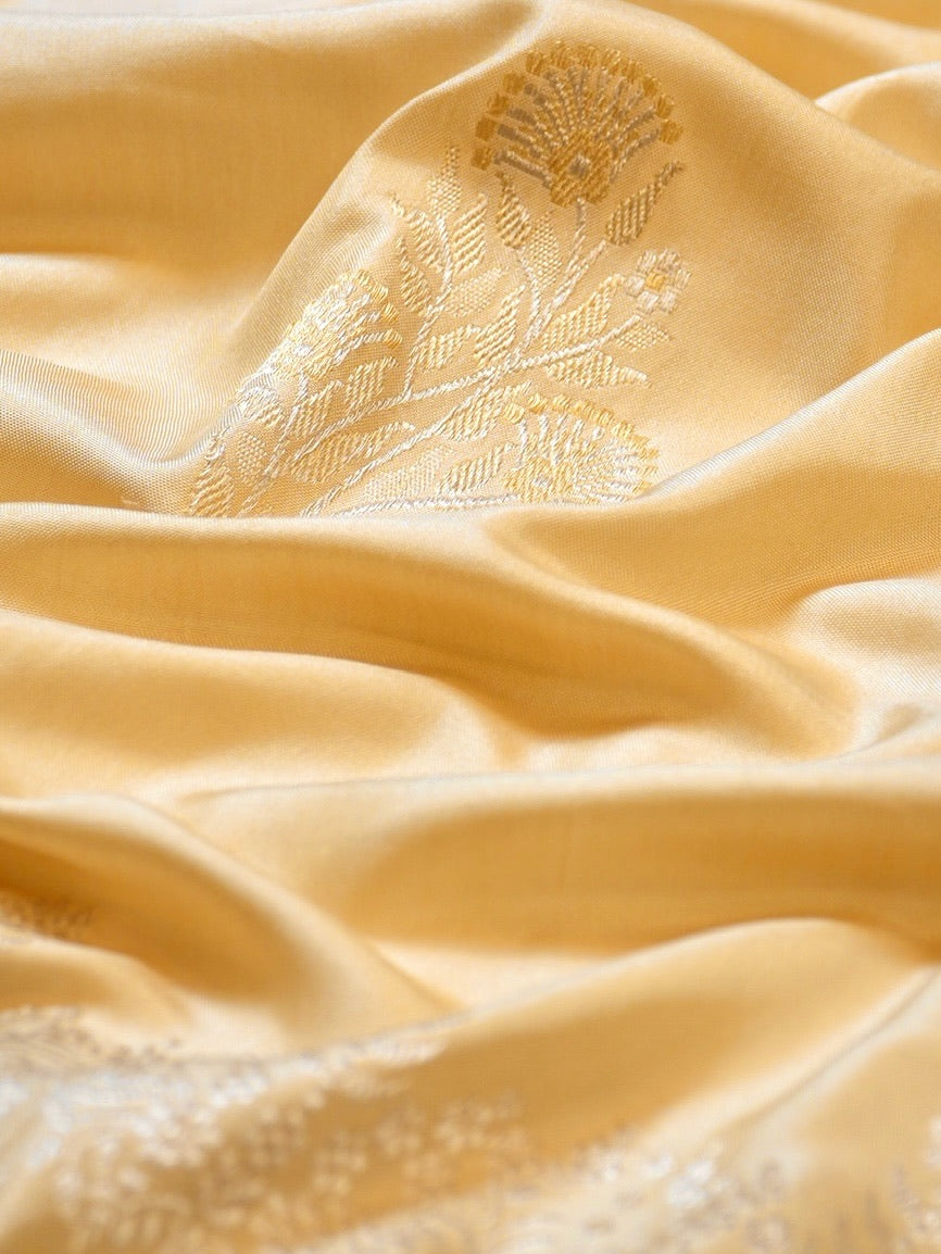 Ivory 100% Pure Ektara Handwoven Silk Saree with Zari Work