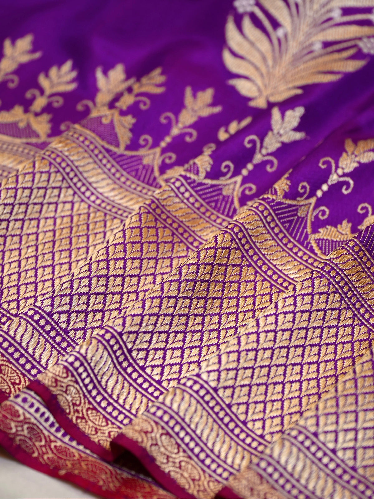 Purple 100% Pure Ektara Handwoven Silk Saree with Zari Work