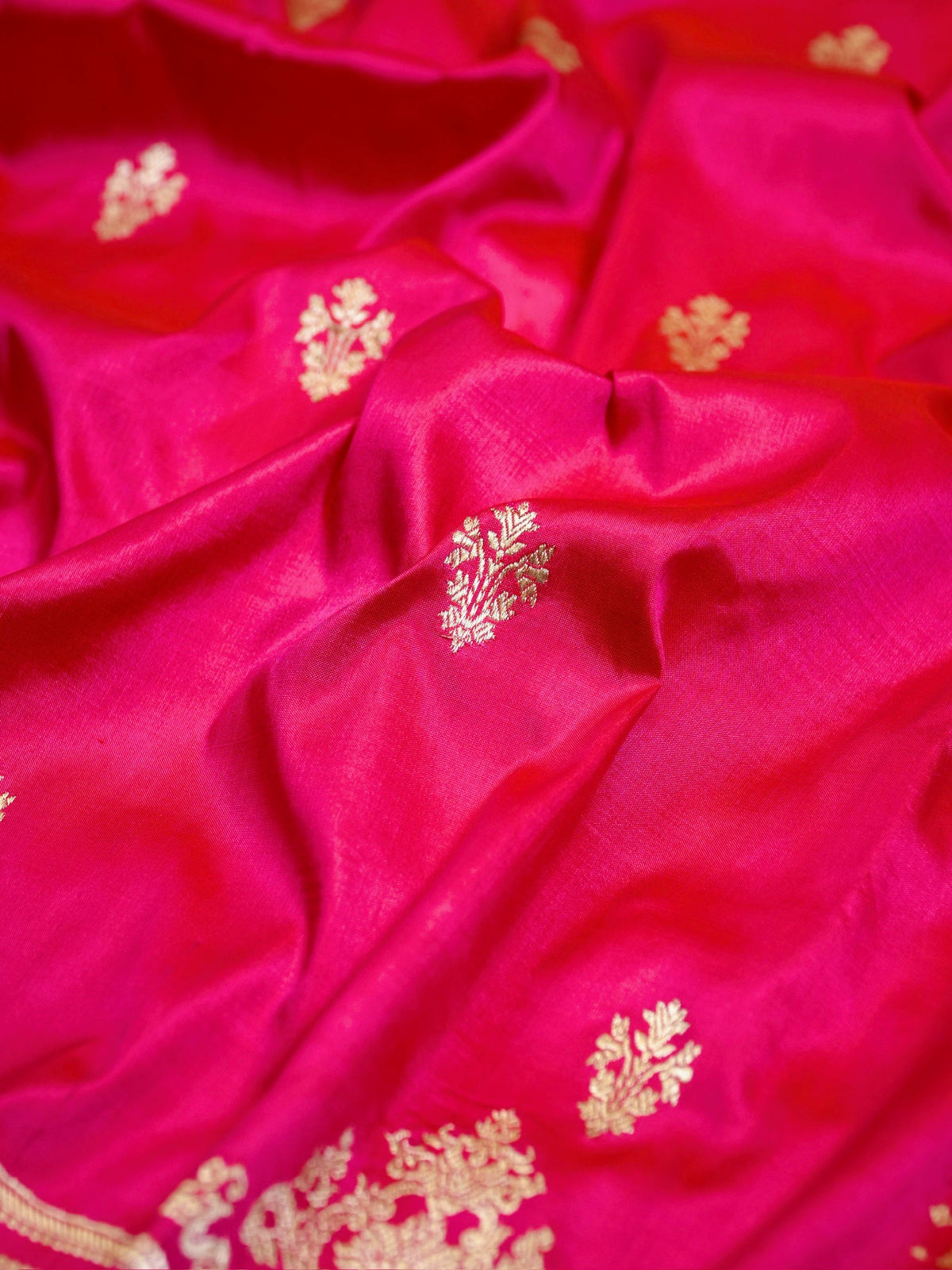 Apple Pink 100% Pure Katan Handwoven Silk Saree with Zari Work