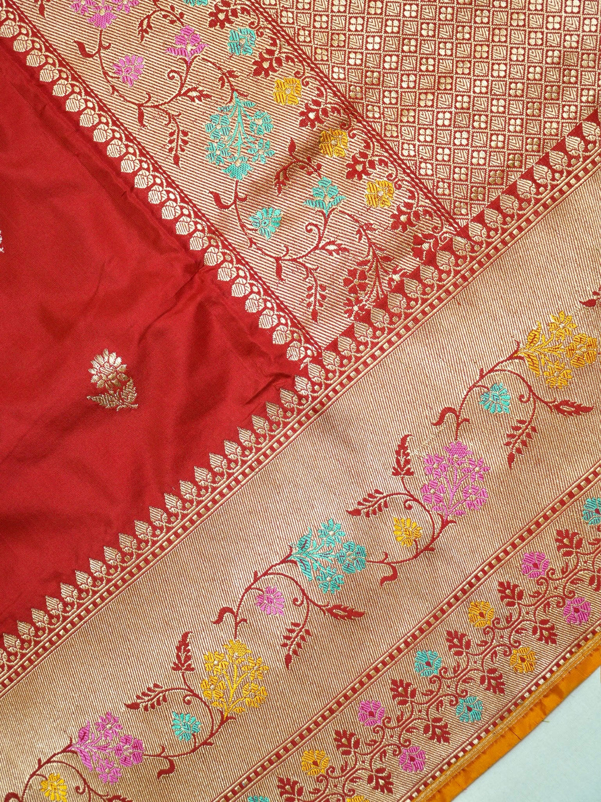 Red 100% Pure Katan Handwoven Silk Saree with Zari Work