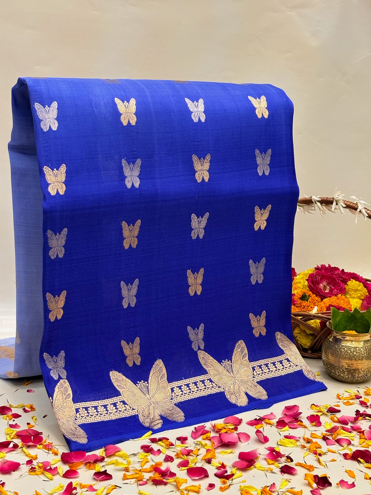 Royal Blue Premium Banarasi Kora Organza Silk Saree – 100% Handwoven | Elegant & Timeless Design
