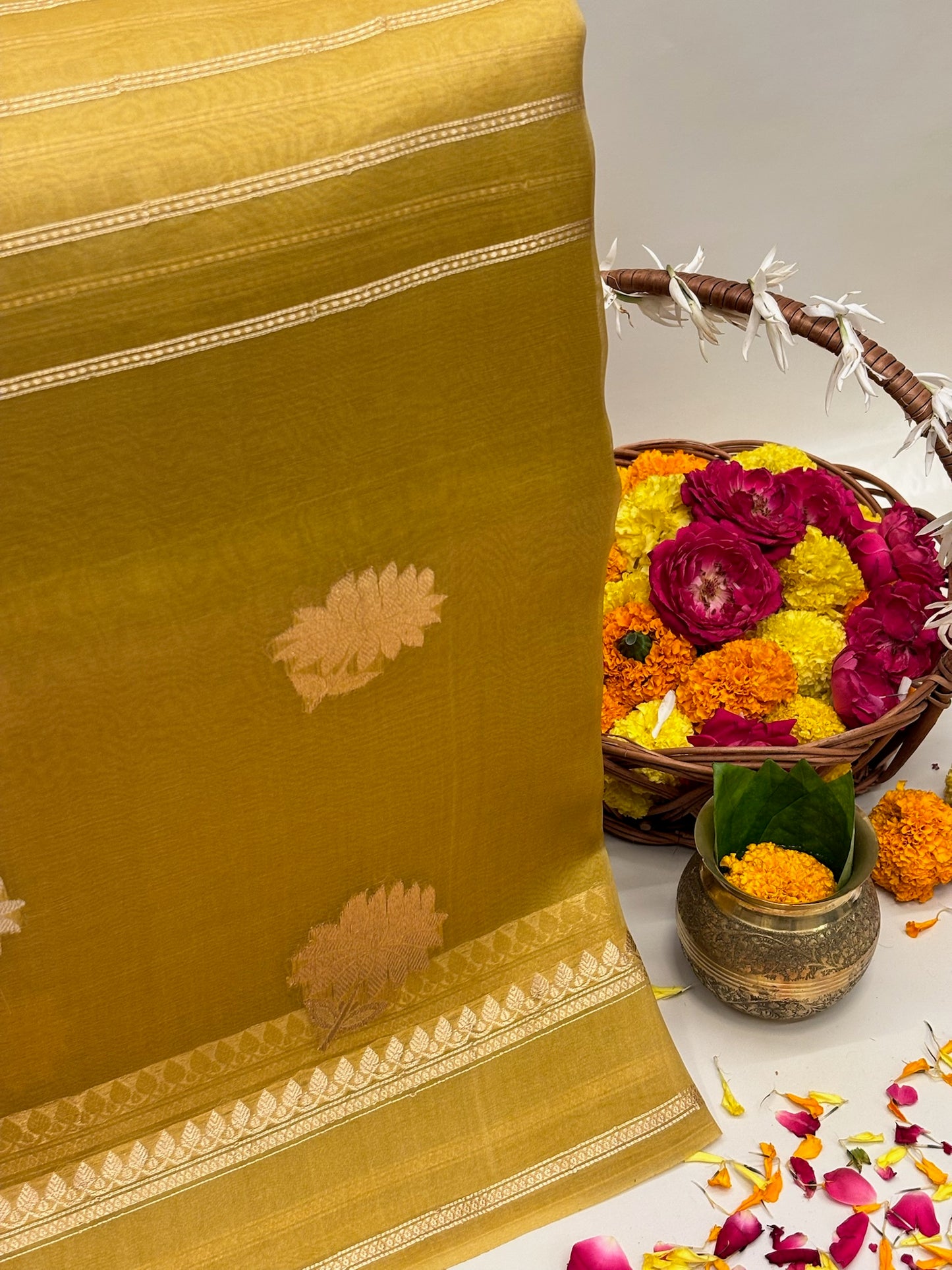 Musterd Yellow Premium Banarasi Kora Organza Silk Saree – 100% Handwoven | Elegant & Timeless Design