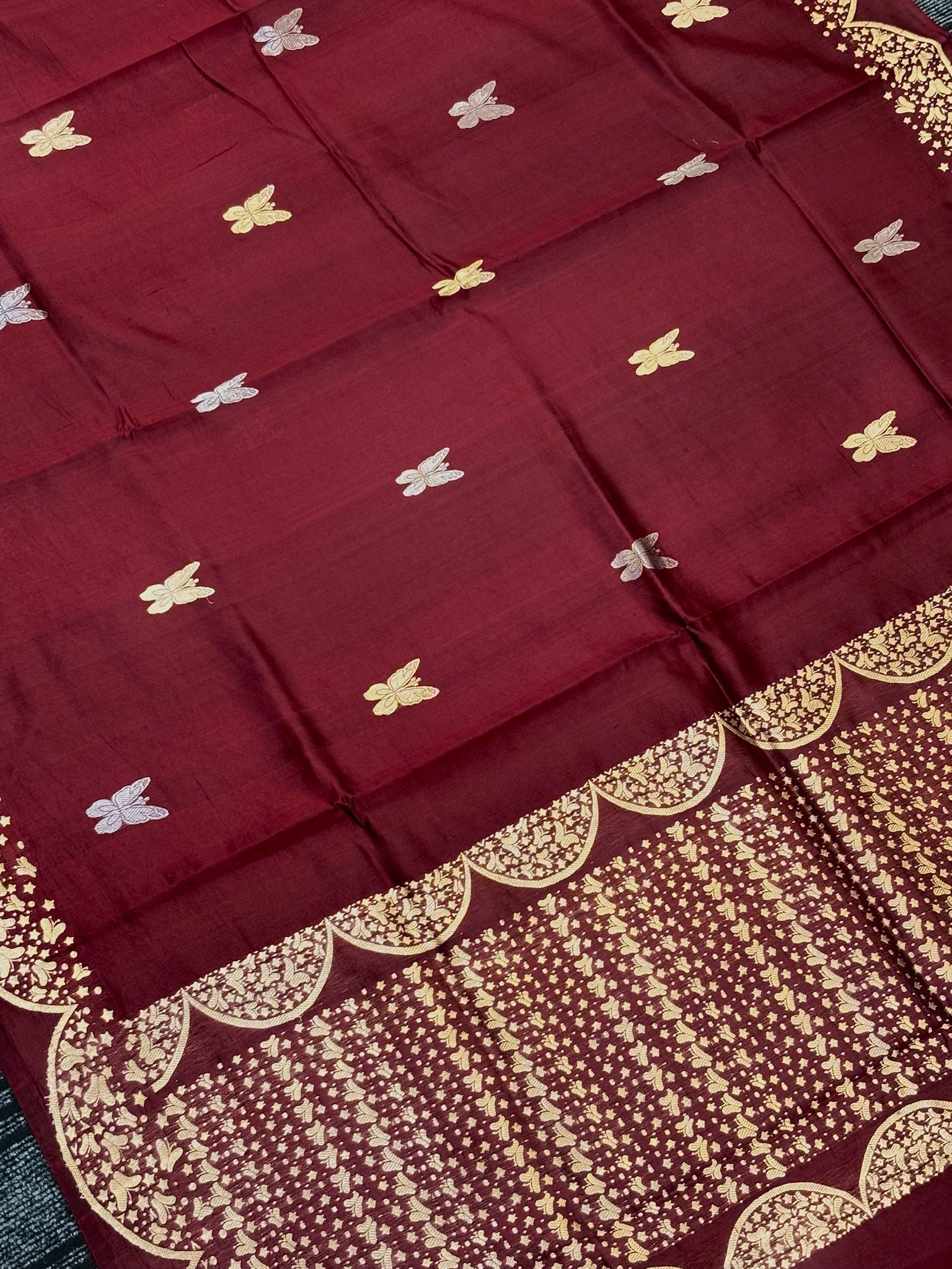 Wine Premium Banarasi Soft Silk Saree – 100% Handwoven | Elegant & Timeless Design