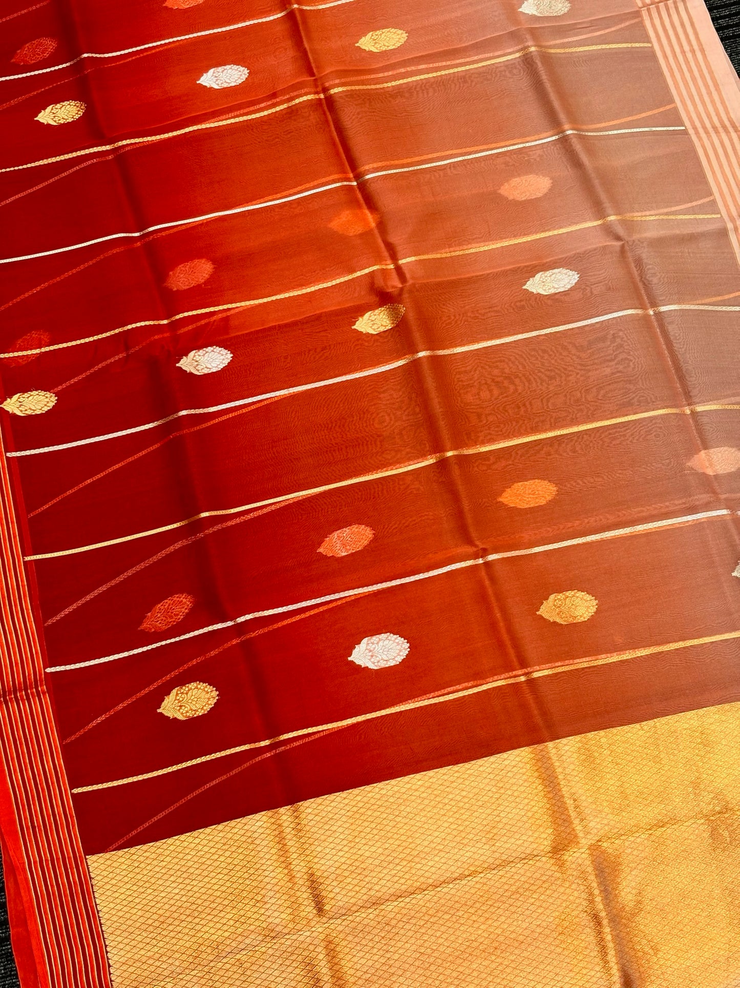 Red Premium Banarasi Kora Organza Silk Saree – 100% Handwoven | Elegant & Timeless Design