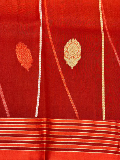 Red Premium Banarasi Kora Organza Silk Saree – 100% Handwoven | Elegant & Timeless Design