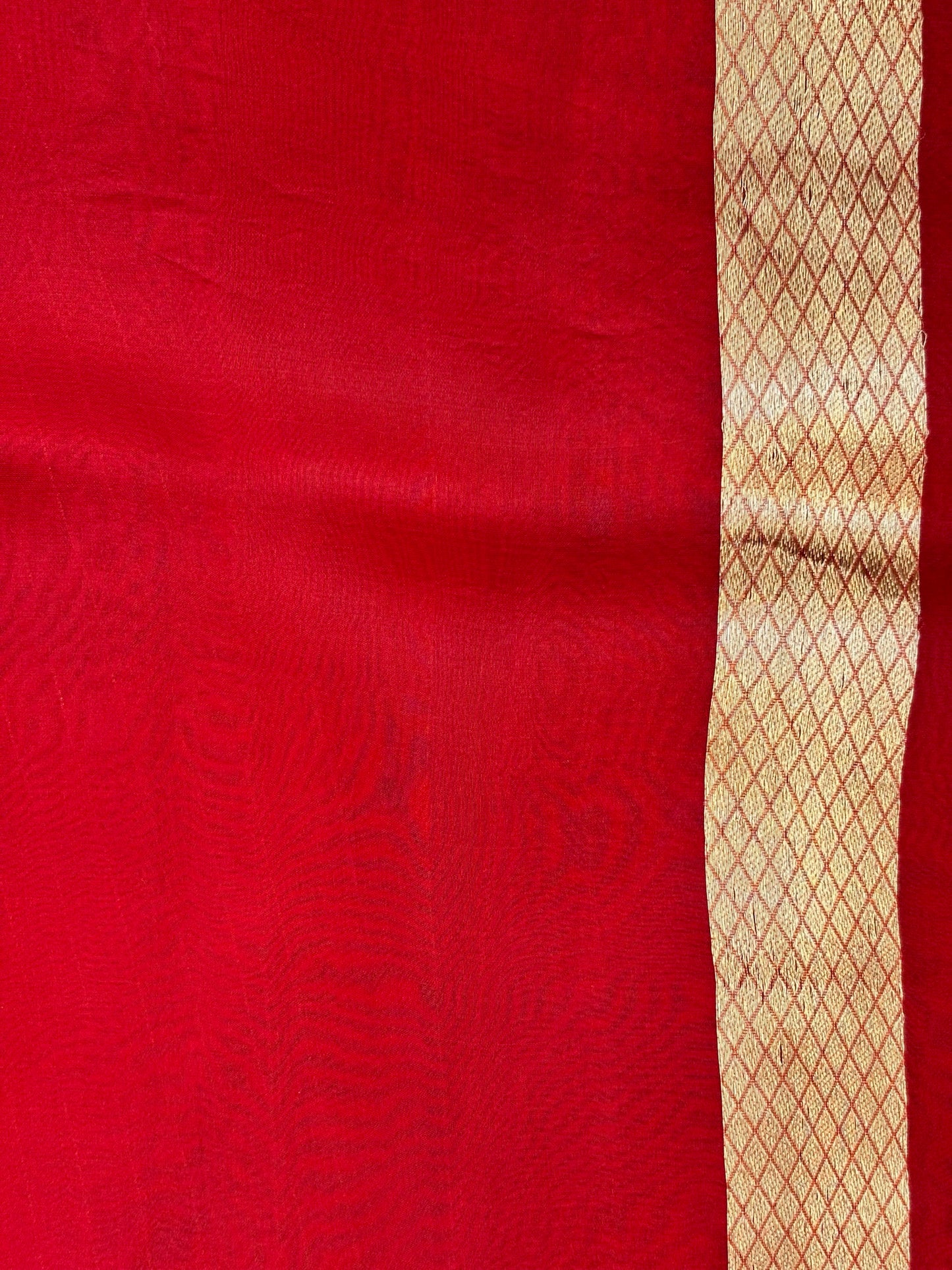Red Premium Banarasi Kora Organza Silk Saree – 100% Handwoven | Elegant & Timeless Design