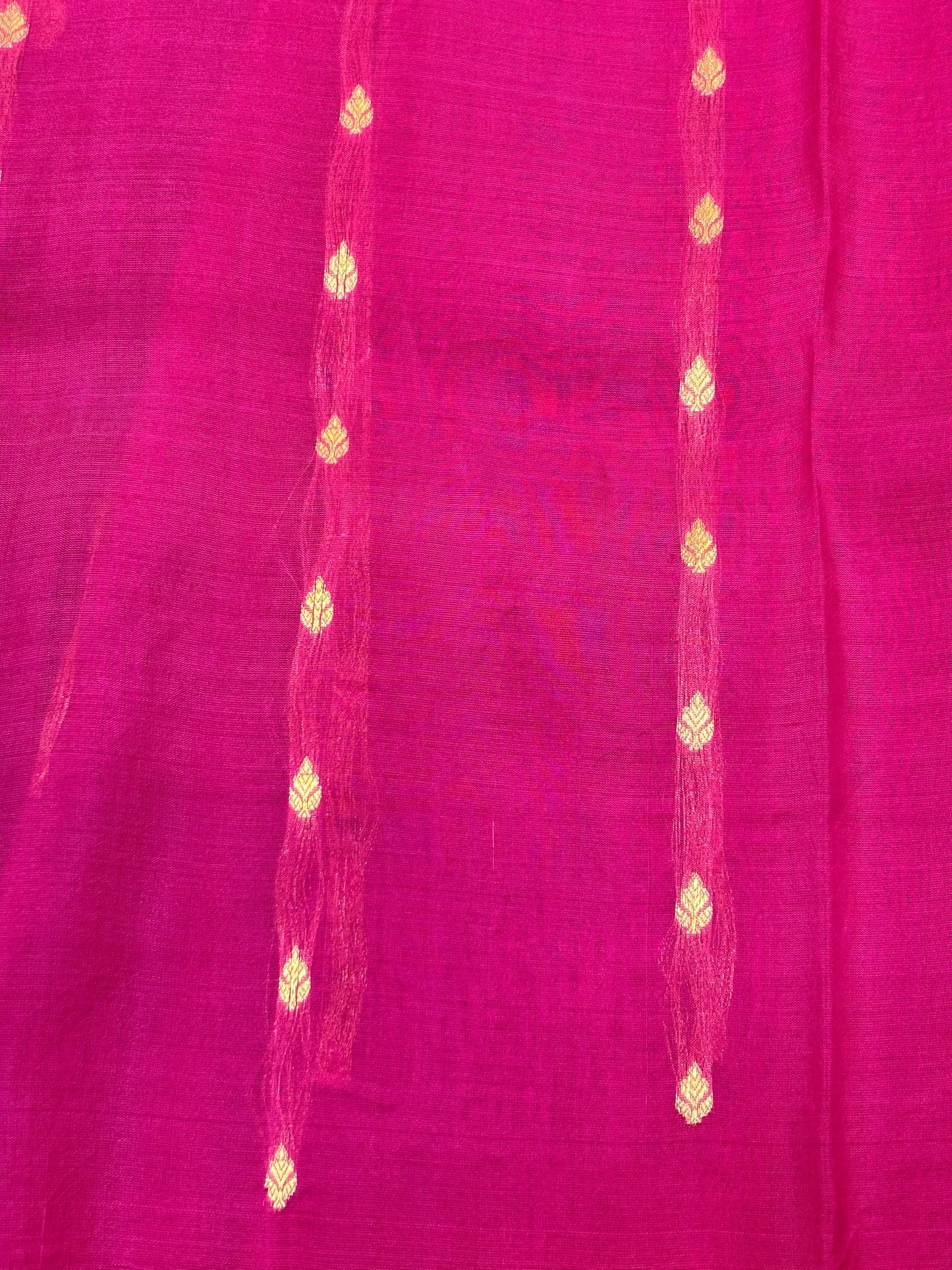 Pink Premium Banarasi Kora Organza Silk Saree – 100% Handwoven | Elegant & Timeless Design