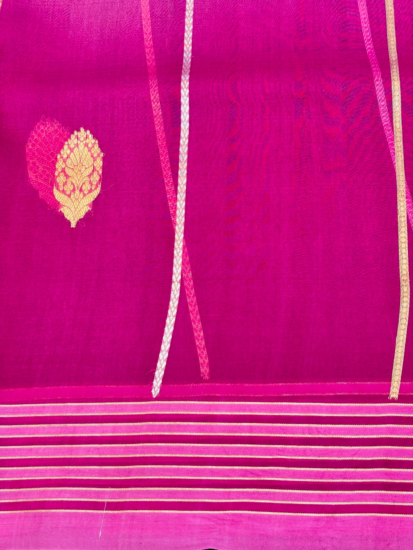 Pink Premium Banarasi Kora Organza Silk Saree – 100% Handwoven | Elegant & Timeless Design
