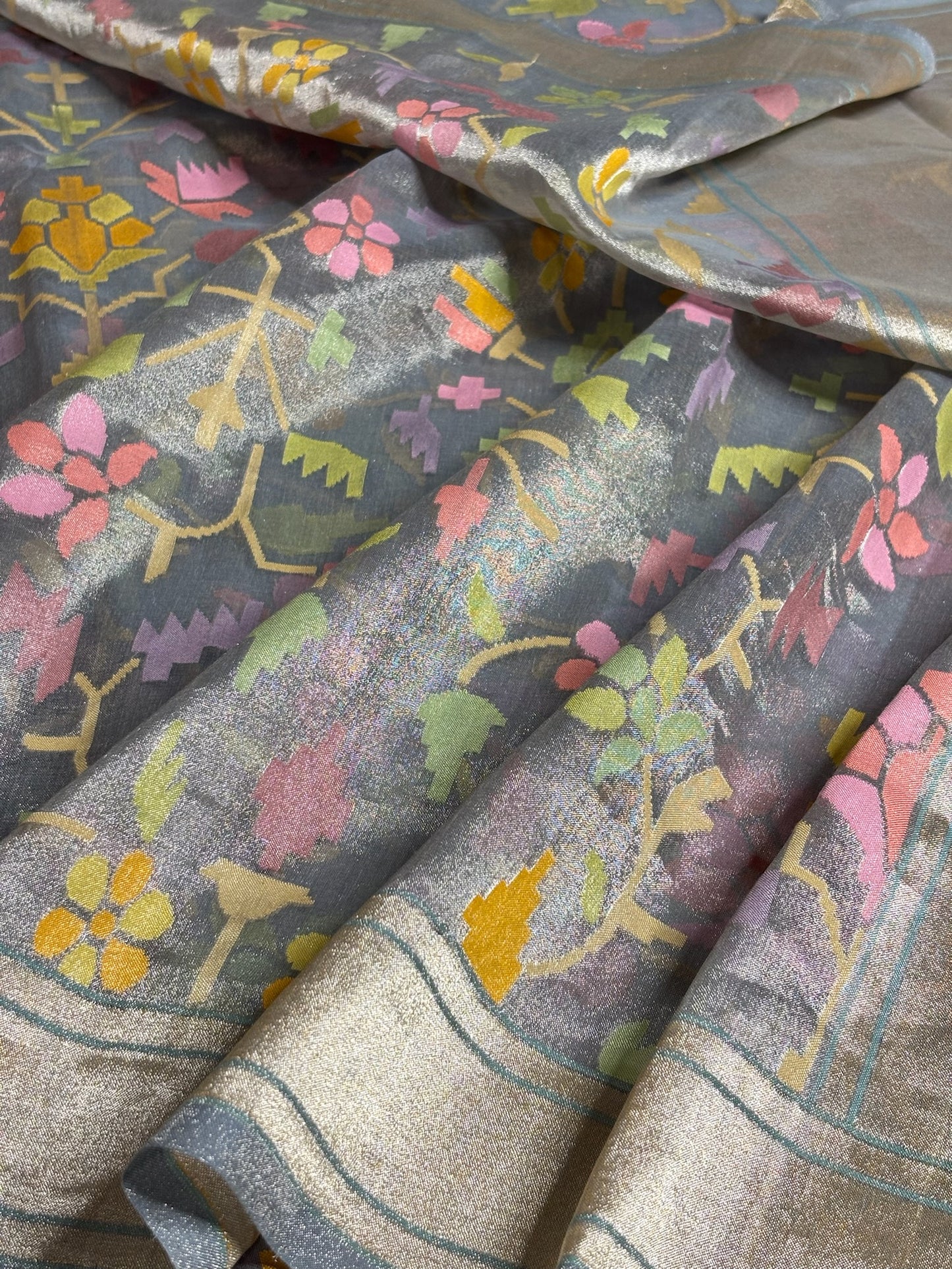 Pure Real Zari Tissue Jamdani Saree – Handwoven Luxury Floral Design with Rich Metallic Finish