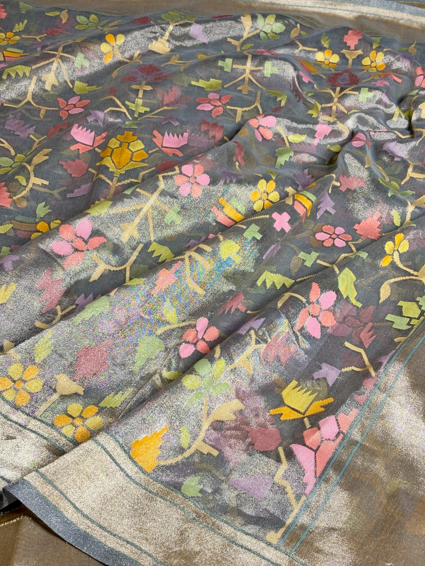 Pure Real Zari Tissue Jamdani Saree – Handwoven Luxury Floral Design with Rich Metallic Finish