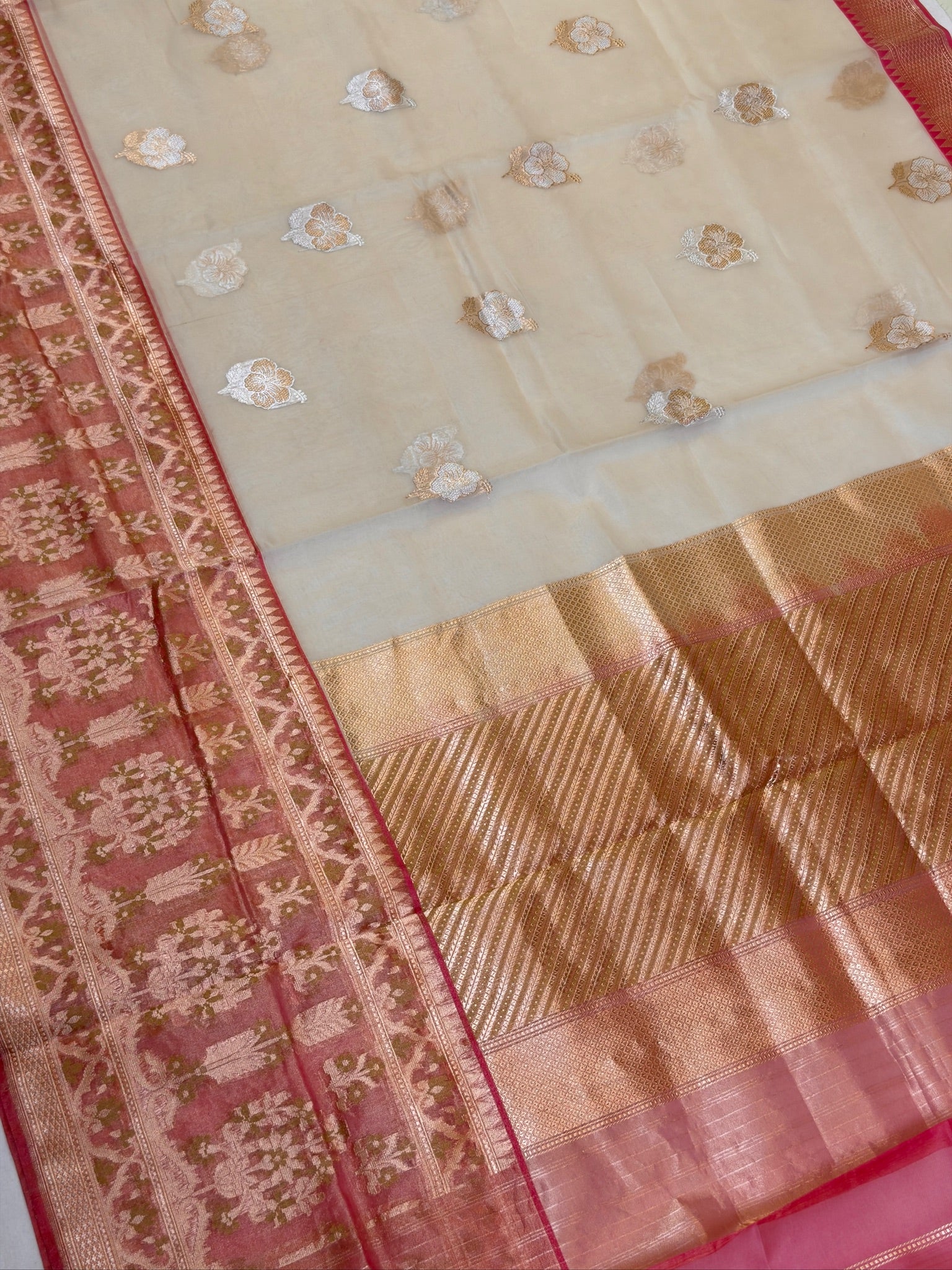 Ivory Pure Tissue Silk Kadiyal Border Banarasi handwoven Saree
