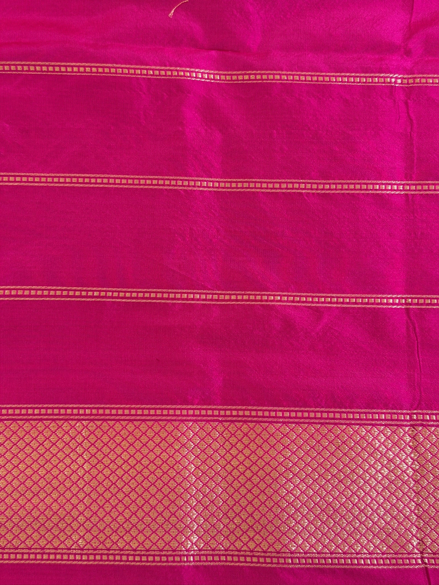 Pista Green Pure Tissue Silk Kadiyal Border Banarasi handwoven Saree