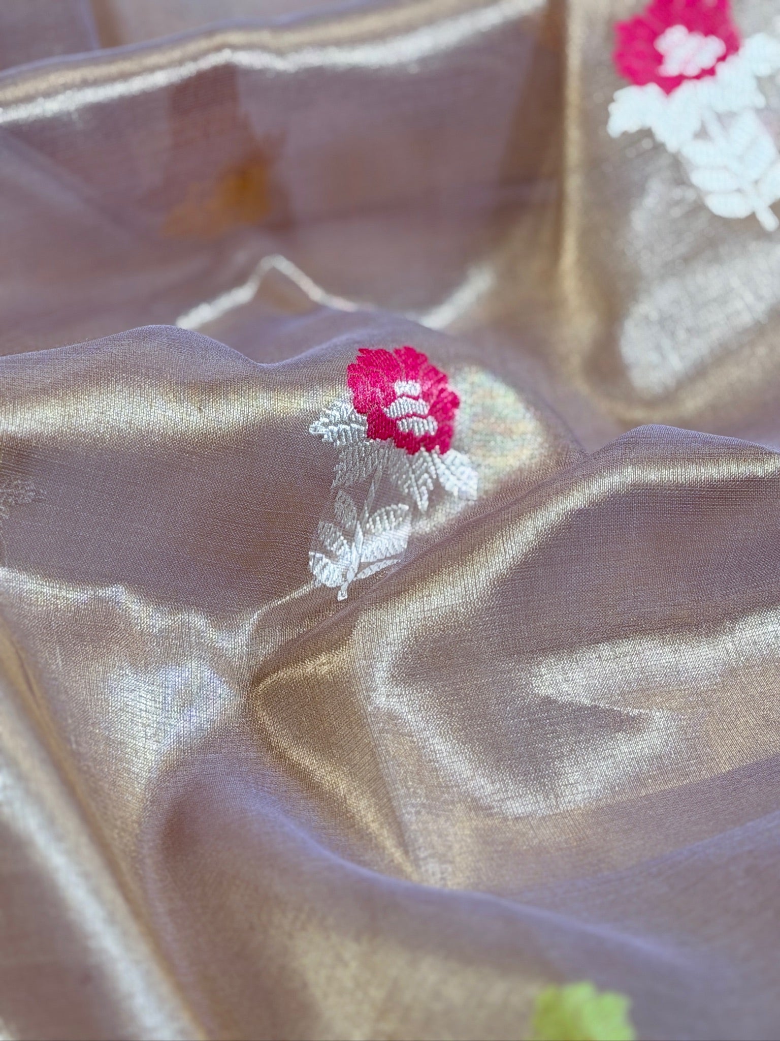 Champagne Gold Pure Tissue Silk Kadiyal Border Banarasi handwoven Saree