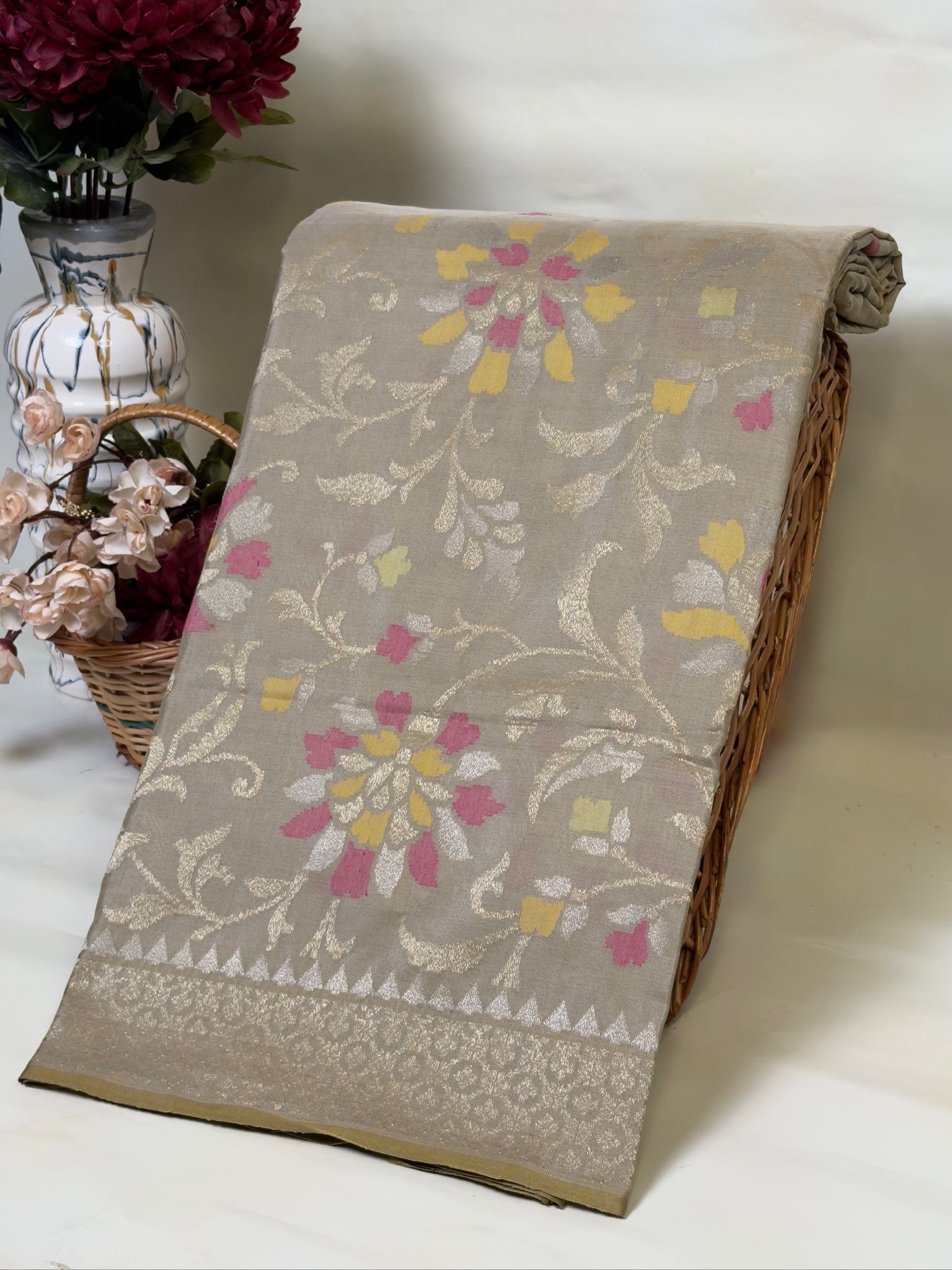 Warm Silver Pure Real Zari Ektara Jamdani Saree with Floral Weaving