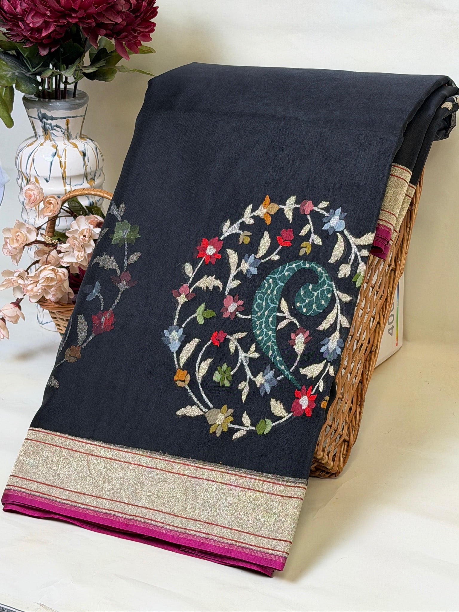 Black Pure Real Zari Kora Jamdani Saree with Floral Weaving