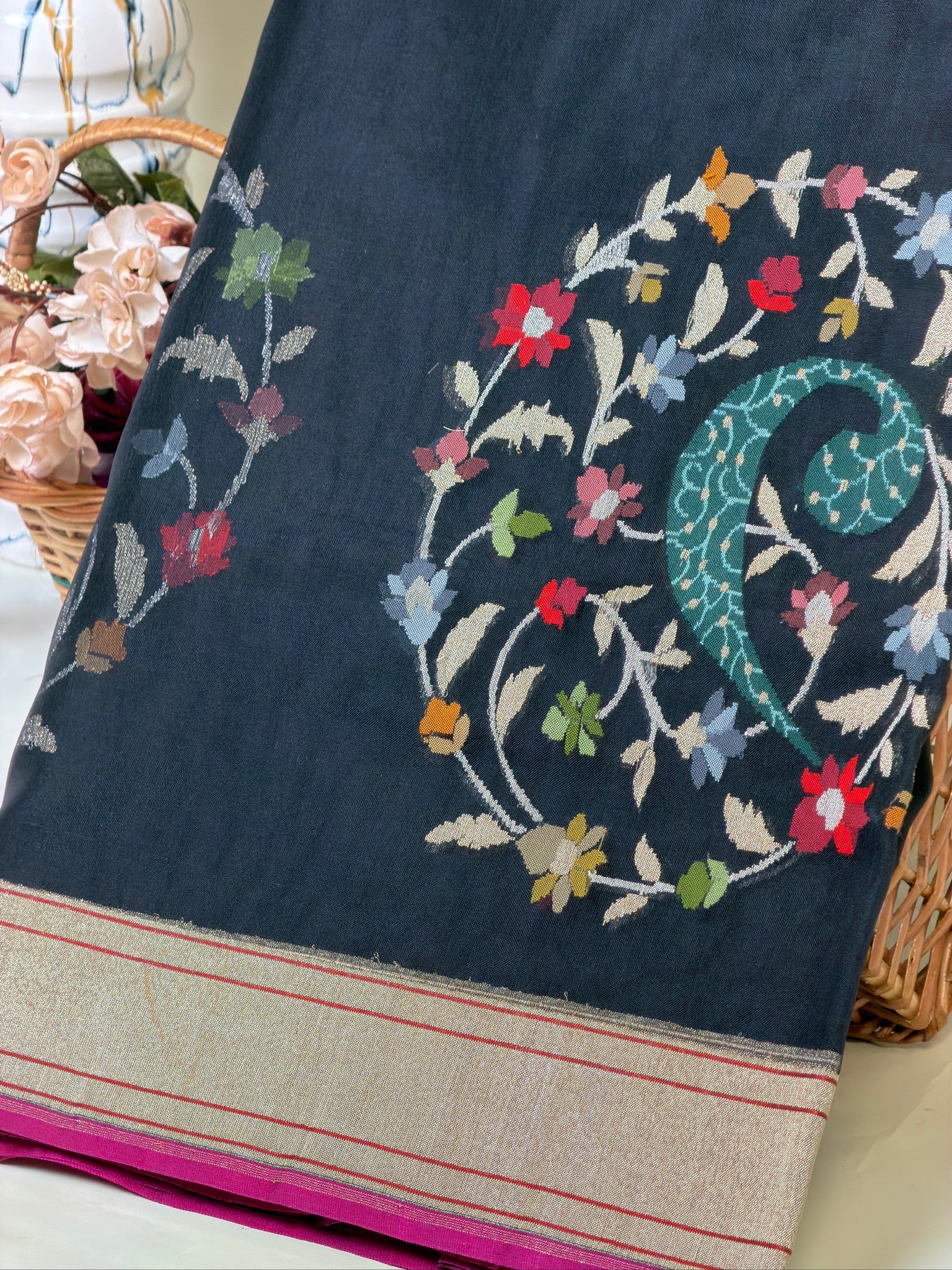 Black Pure Real Zari Kora Jamdani Saree with Floral Weaving