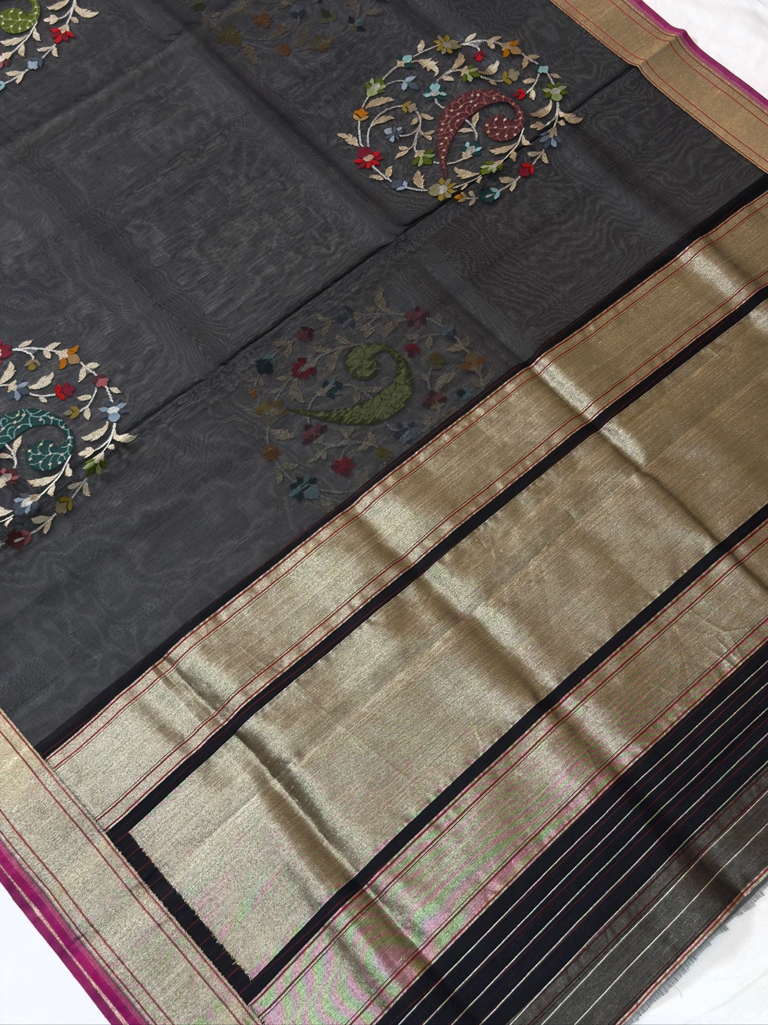 Black Pure Real Zari Kora Jamdani Saree with Floral Weaving
