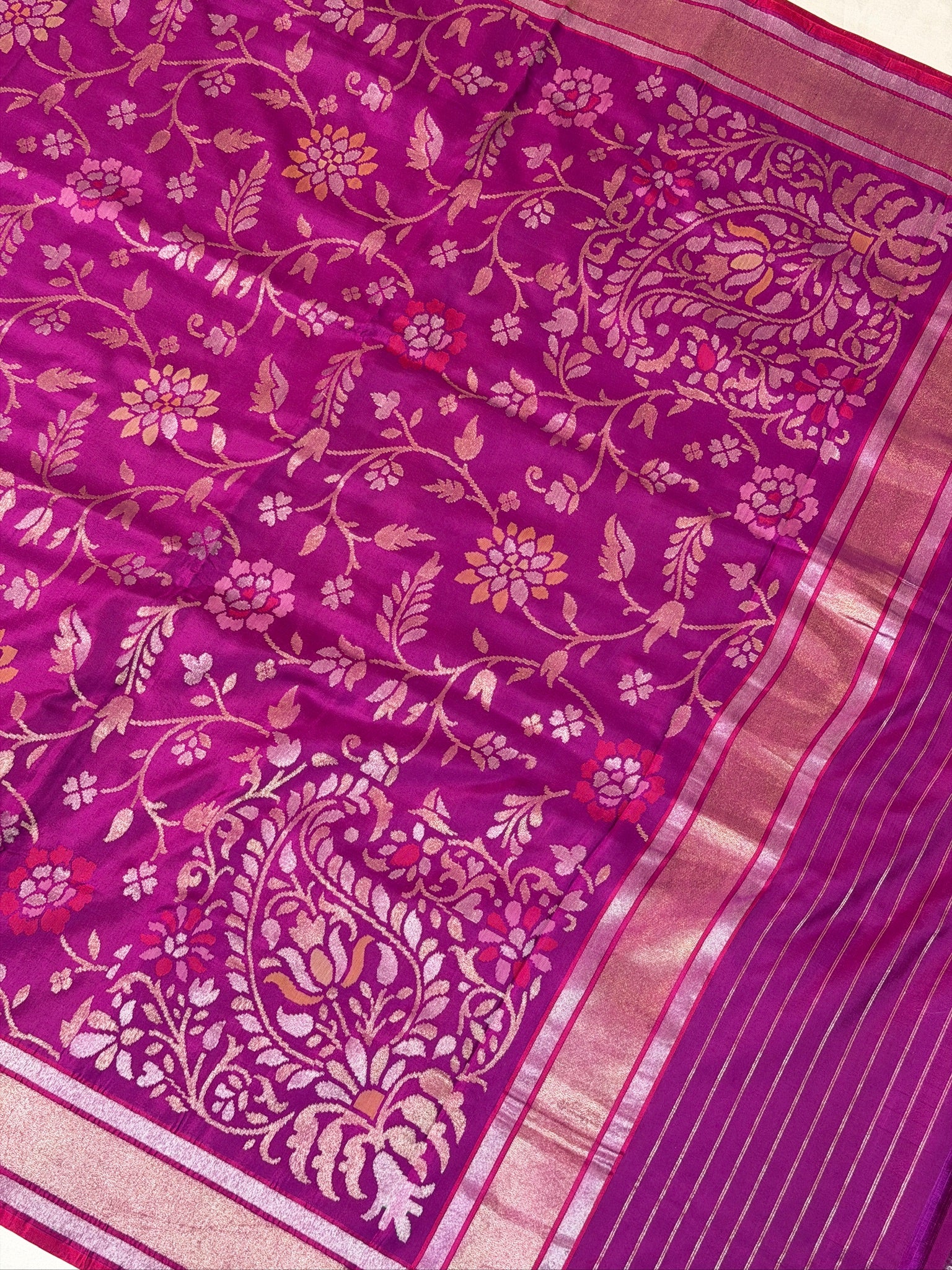 Purple Pure Real Zari Ektara Jamdani Saree with Floral Weaving