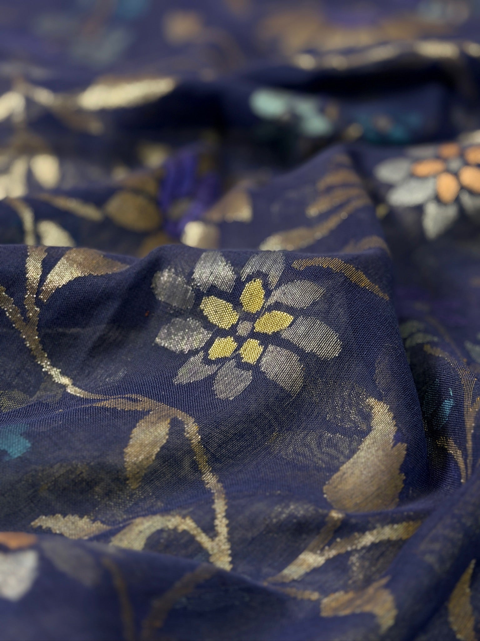 Nilambari Pure Real Zari Cotton Jamdani Saree with Floral Weaving